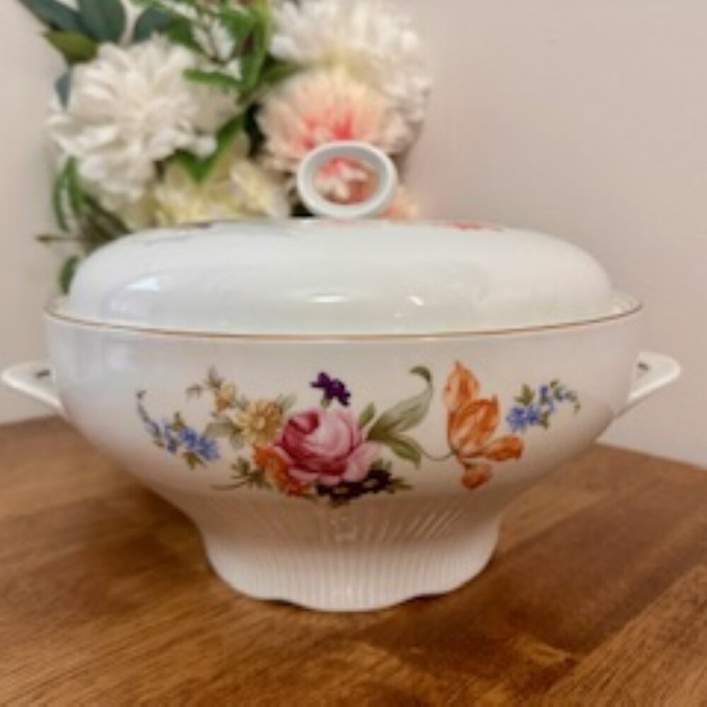 Vintage GDR Floral Porcelain Tureen – East German Covered Serving Dish with‎ Lid
